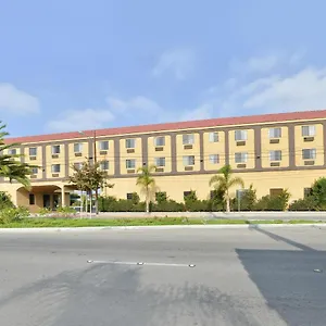 Hotel Lax Stadium, Lennox